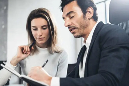 井冈山收债公司:缺席法庭起诉欠款行不行？